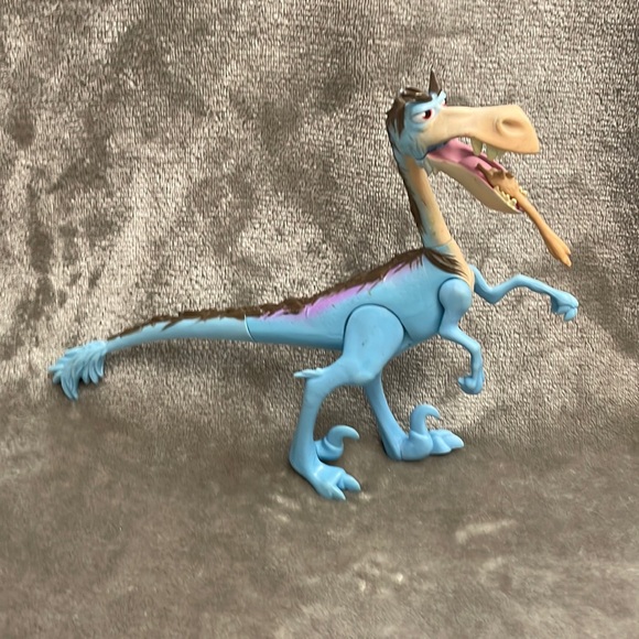 TOMY Disney Pixar The Good Dinosaur BUBBHA Raptor 7" Action Figure tongue out - Picture 1 of 8